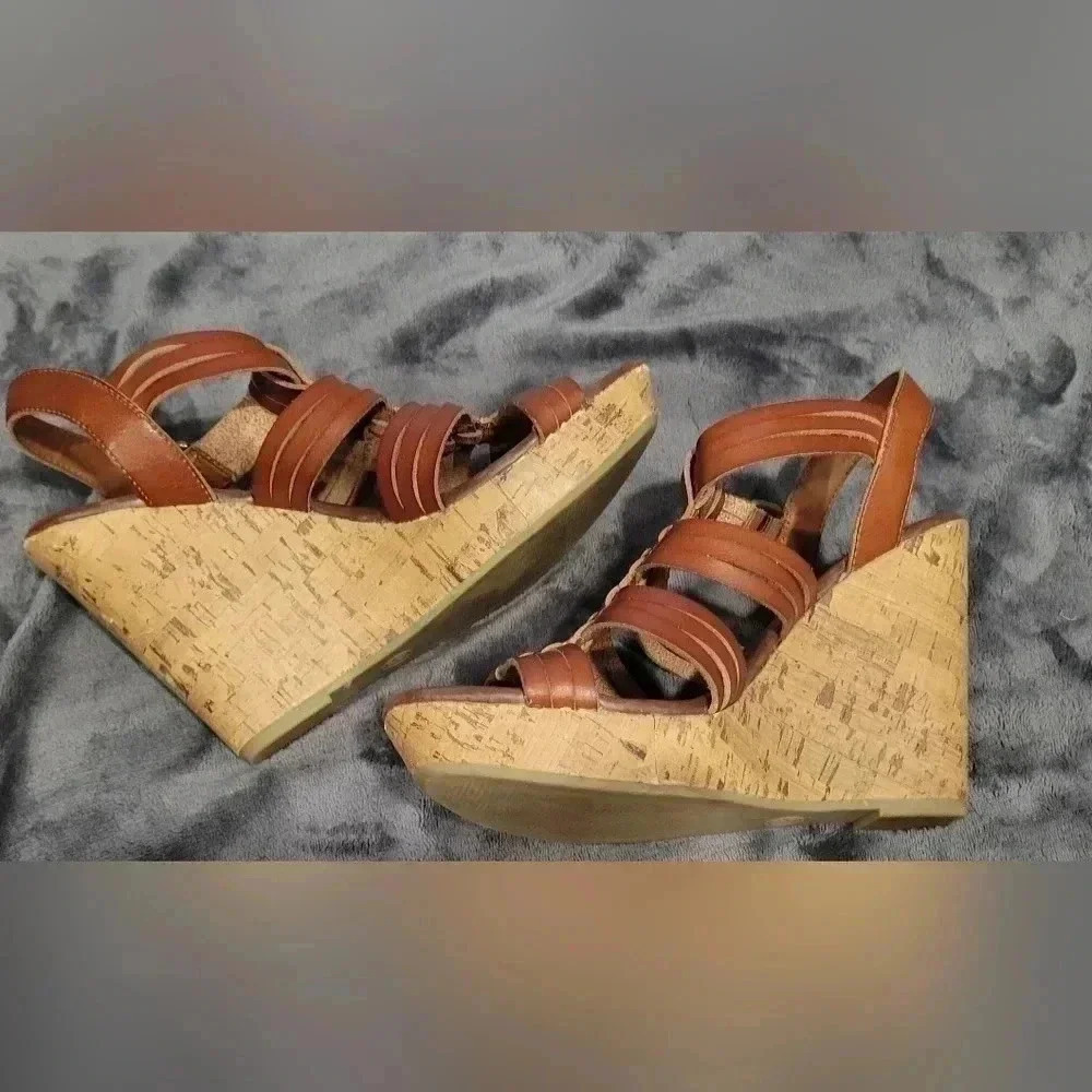 Size 9.5, Mossimo Supply Co Cork Strap Platform Wedge Brown Sandals Heels - Picture 5 of 9